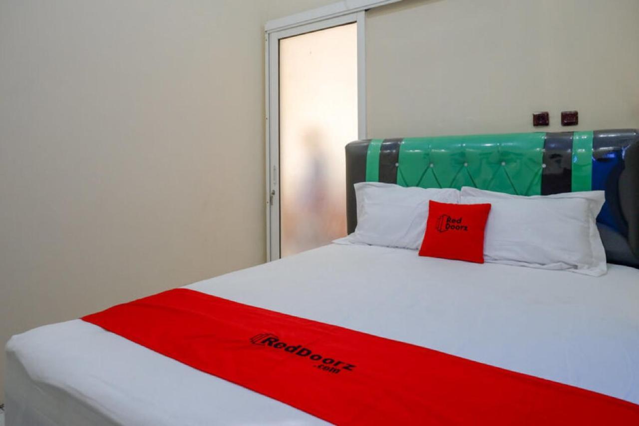 Готель Reddoorz @ Jalan Raya Kaliwungu Selatan Kendal Екстер'єр фото