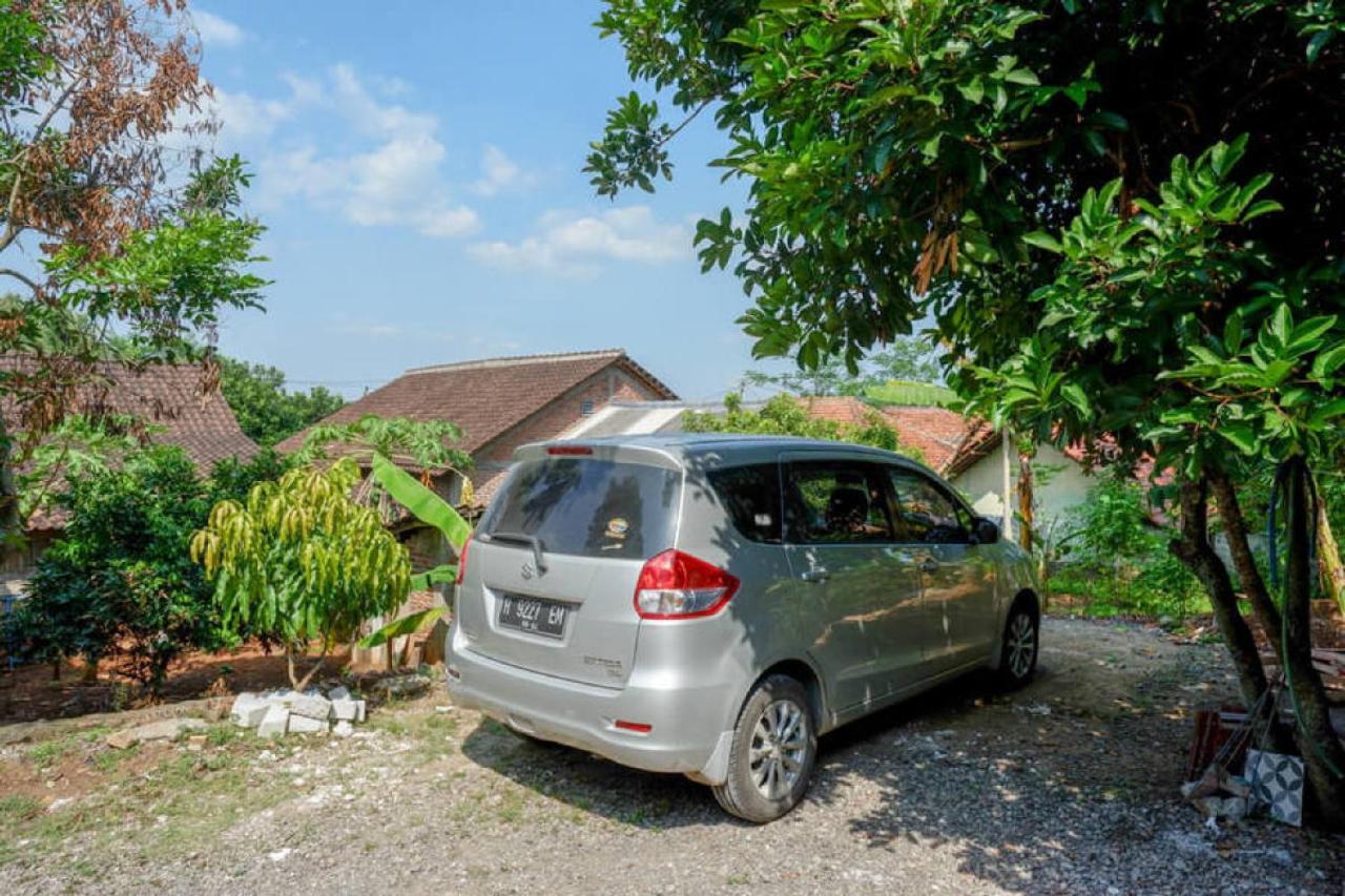 Готель Reddoorz @ Jalan Raya Kaliwungu Selatan Kendal Екстер'єр фото